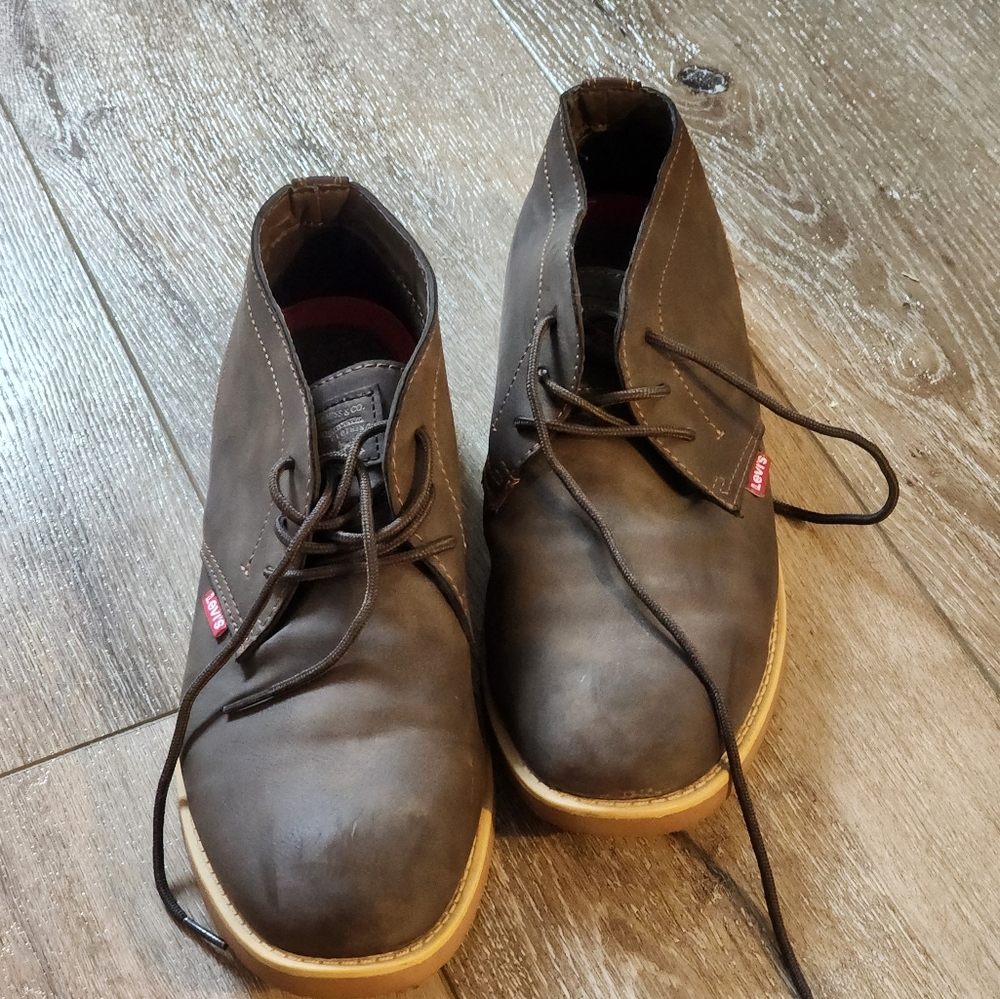 Levi shoes
